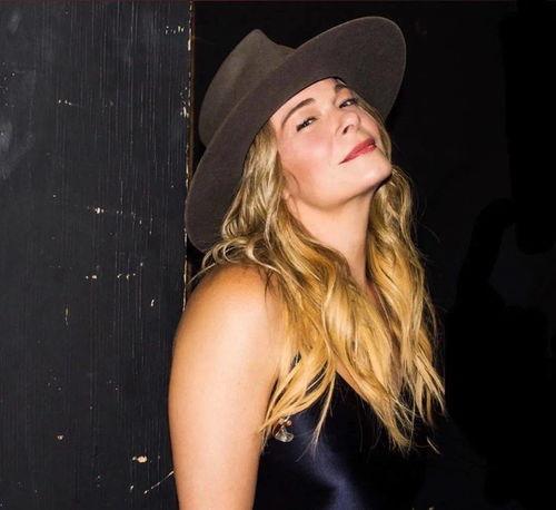 leann rimes 老公,爱情与婚姻的旋律之旅