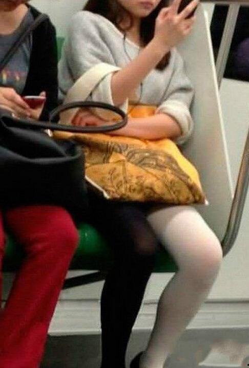 家中照片丝袜视频,家中照片与私密视频的神秘邂逅